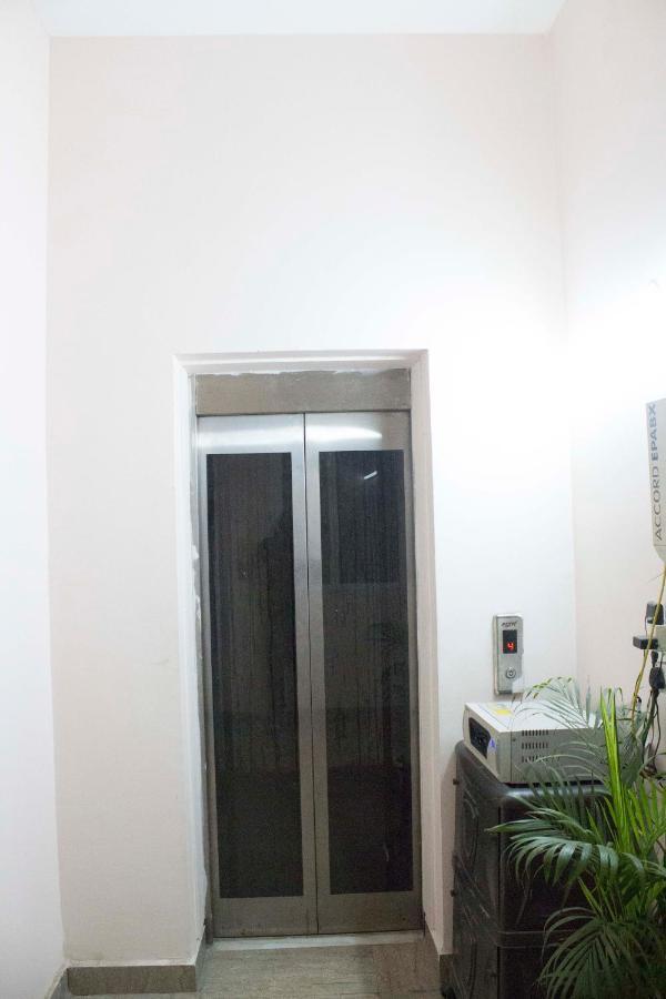 Jsb Hotel Faridabad Exterior photo