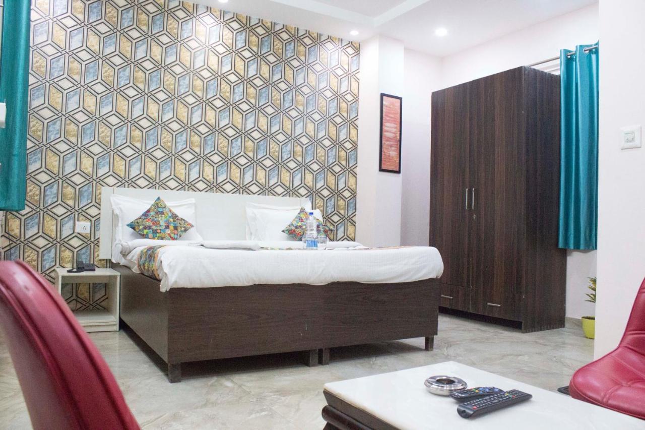 Jsb Hotel Faridabad Exterior photo